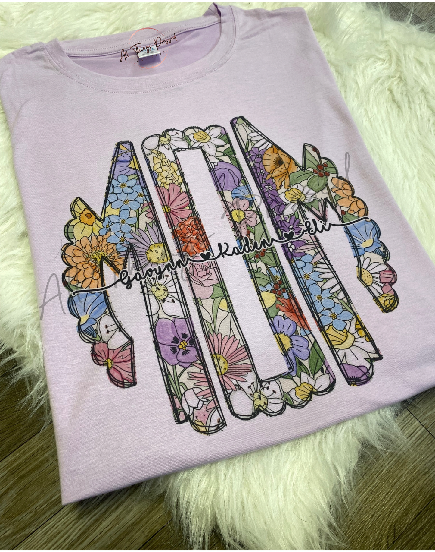 Custom MOM monogram