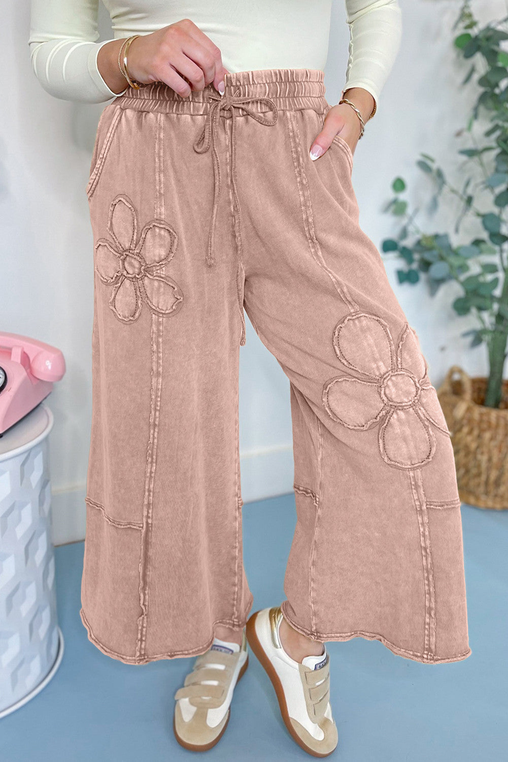 Flower Mineral Washed Cropped Pants *TWO COLORS* FB