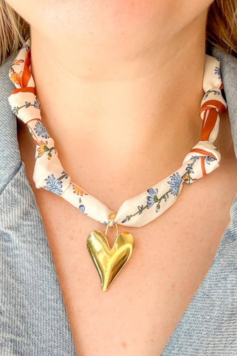 White Floral Scarf Heart Necklace LT